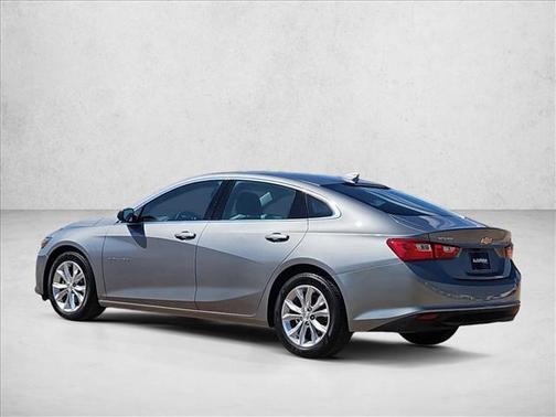 Sterling Gray Metallic 2023 Chevrolet Malibu FWD 1LT
