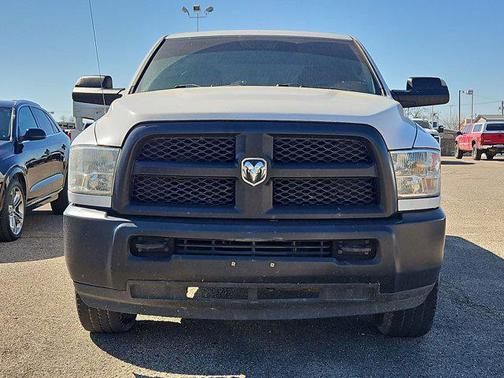 2017 RAM 3500 Tradesman Crew Cab 4x2 8' Box