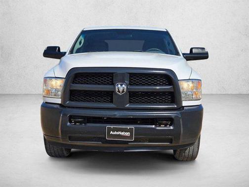 Bright White Clearcoat 2017 RAM 3500 Tradesman Crew Cab 4x2 8' Box