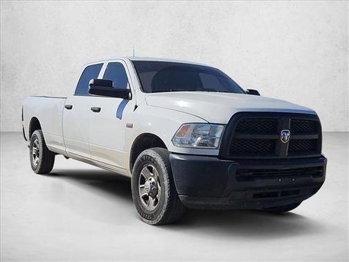 2017 RAM 3500 Tradesman Crew Cab 4x2 8' Box