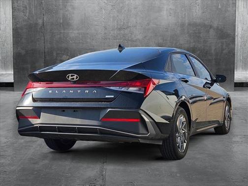 2024 Hyundai ELANTRA HEV Blue