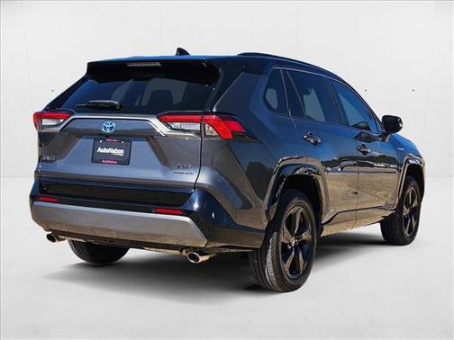 2021 Toyota RAV4 Hybrid SE