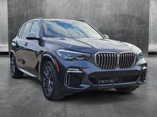 2021 BMW X5 M50i