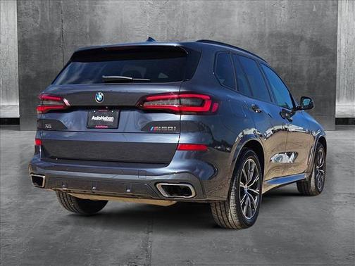 2021 BMW X5 M50i