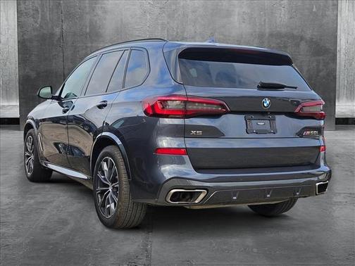 2021 BMW X5 M50i