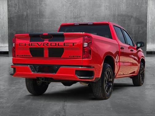 2025 Chevrolet Silverado 1500 Custom