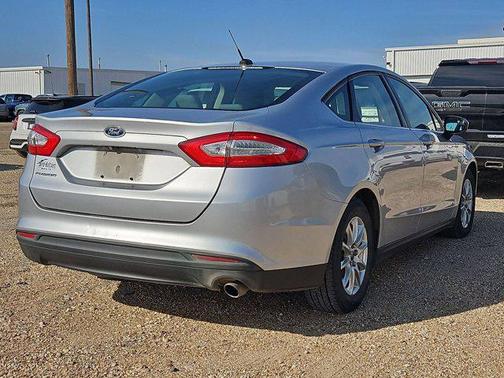 2016 Ford Fusion S