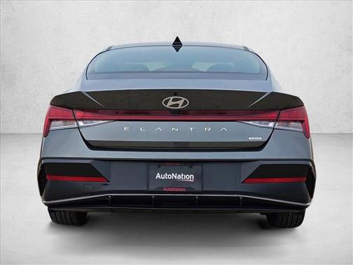 2025 Hyundai ELANTRA HEV Limited