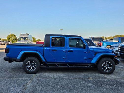 2024 Jeep Gladiator Sport S