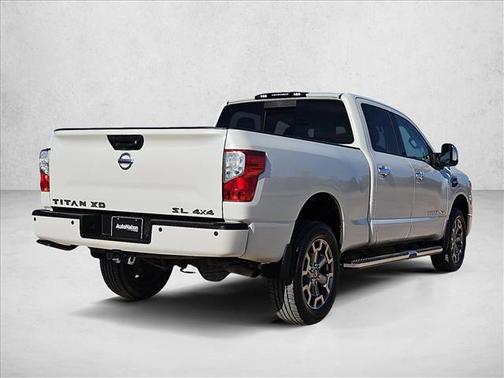 2017 Nissan Titan XD SL
