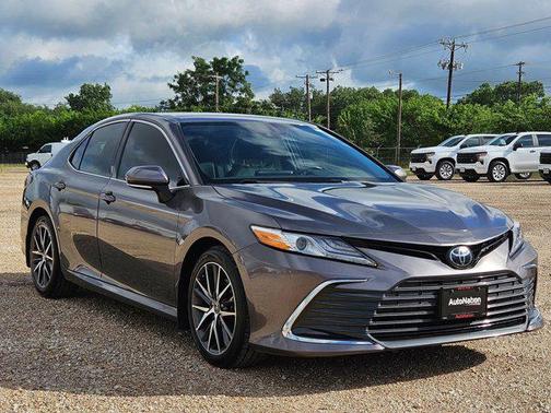 Predawn Gray Mica 2023 Toyota Camry XLE
