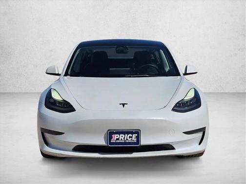 Pearl White Multi-Coat 2023 Tesla Model 3 Standard Range