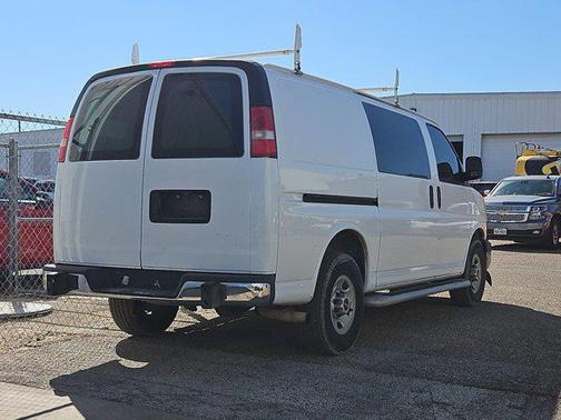 2017 GMC Savana 2500 Work Van