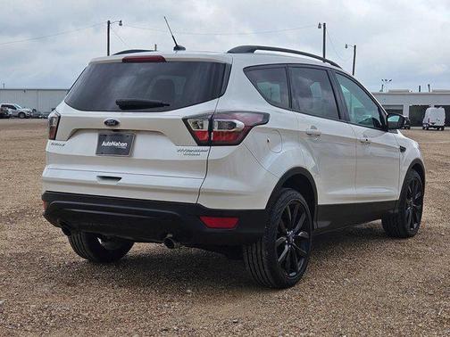 WHITE PLATINUM MET TRI-COAT 2017 Ford Escape Titanium