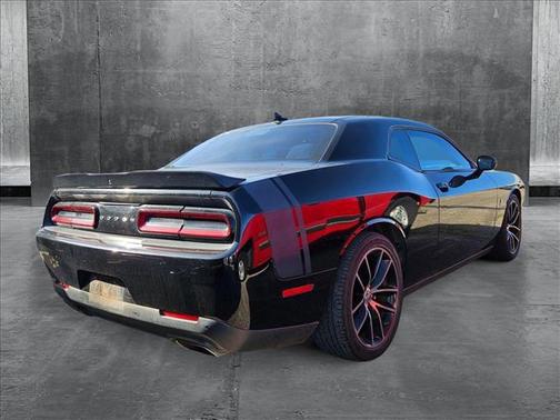 2016 Dodge Challenger R/T Scat Pack