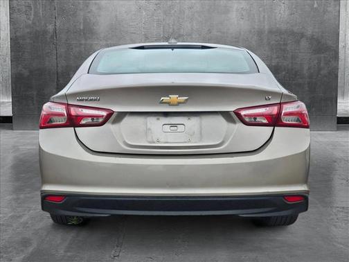 2022 Chevrolet Malibu FWD LT