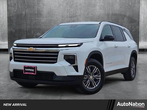2025 Chevrolet Traverse LT