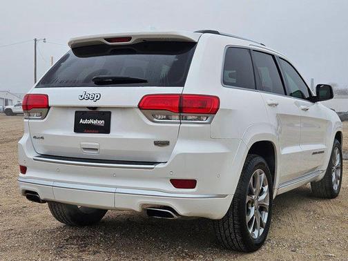 2020 Jeep Grand Cherokee Summit
