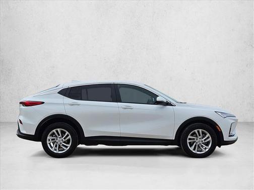 Summit White 2025 Buick Envista Preferred FWD