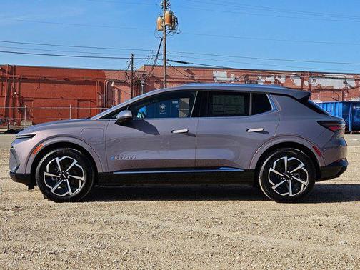 2025 Chevrolet Equinox EV LT