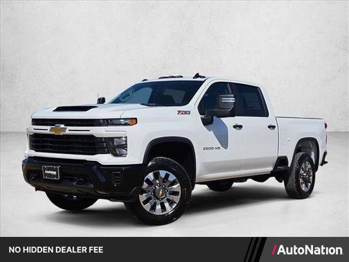 Summit White 2026 Chevrolet Silverado 2500 Custom