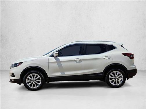Pearl White Tricoat 2022 Nissan Rogue Sport SV