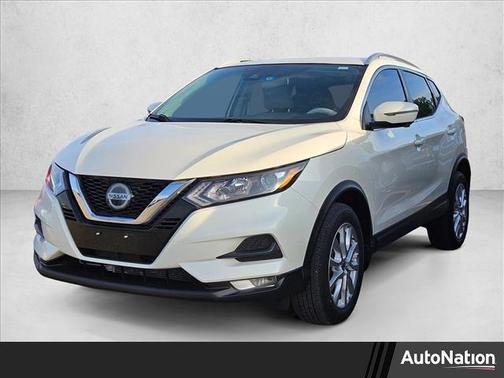 2022 Nissan Rogue Sport SV