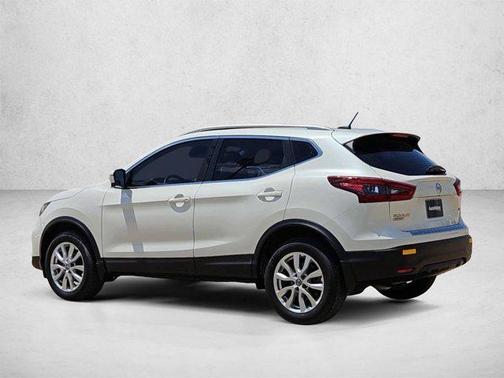 Pearl White Tricoat 2022 Nissan Rogue Sport SV