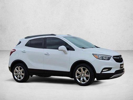 Summit White 2017 Buick Encore Preferred II