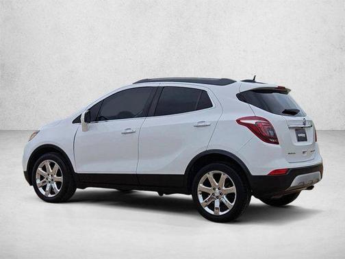 Summit White 2017 Buick Encore Preferred II