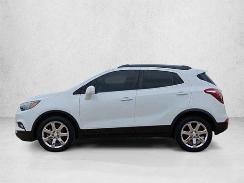 Summit White 2017 Buick Encore Preferred II