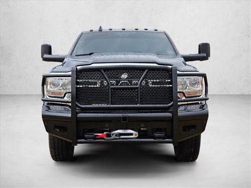 2022 RAM 2500 Tradesman Crew Cab 4x4 6'4' Box