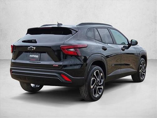 Mosaic Black Metallic 2026 Chevrolet Trax FWD 2RS