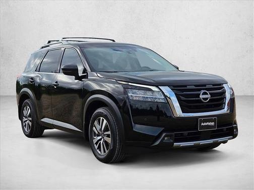 Super Black 2024 Nissan Pathfinder SL FWD