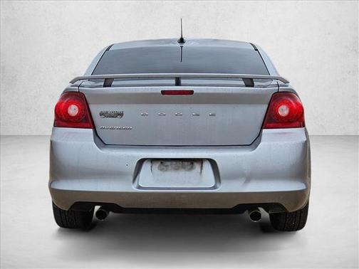 Billet Silver Metallic Clearcoat 2014 Dodge Avenger SE