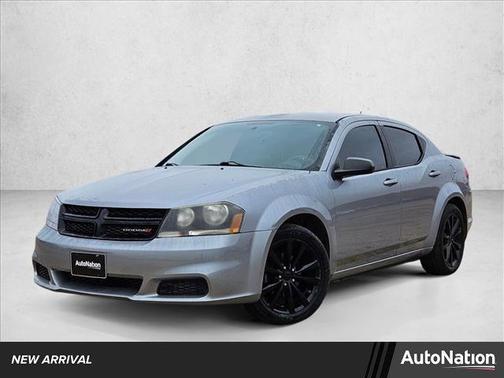 Billet Silver Metallic Clearcoat 2014 Dodge Avenger SE