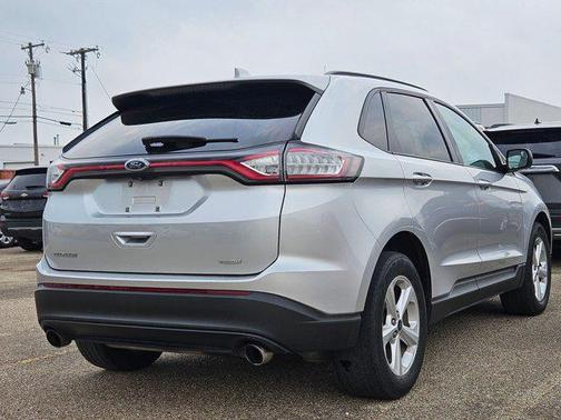 2018 Ford Edge SE