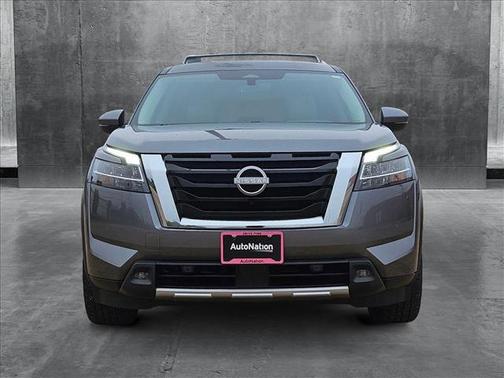 2023 Nissan Pathfinder SL FWD