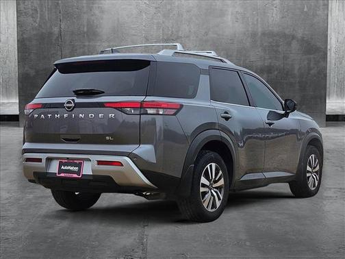 2023 Nissan Pathfinder SL FWD