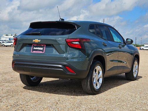 2025 Chevrolet Trax LS