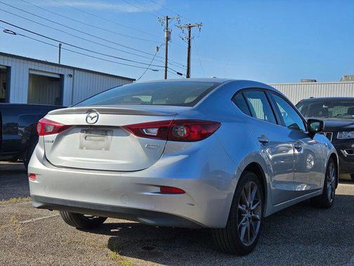 2018 Mazda Mazda3 Touring