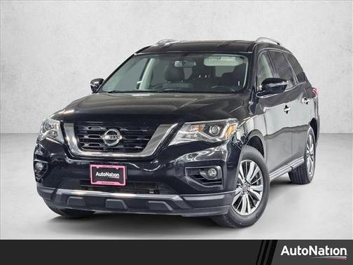 2020 Nissan Pathfinder SV
