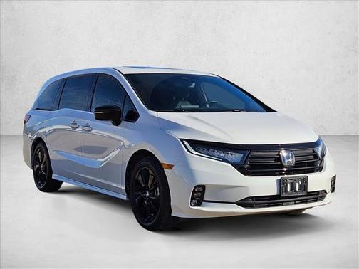 White 2024 Honda Odyssey Sport