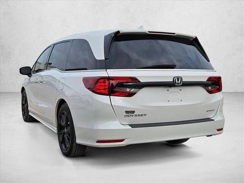 White 2024 Honda Odyssey Sport