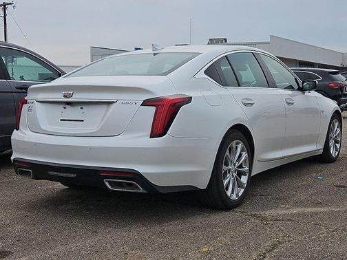 2022 Cadillac CT5 Premium Luxury