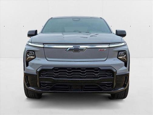 2025 Chevrolet Silverado EV RST