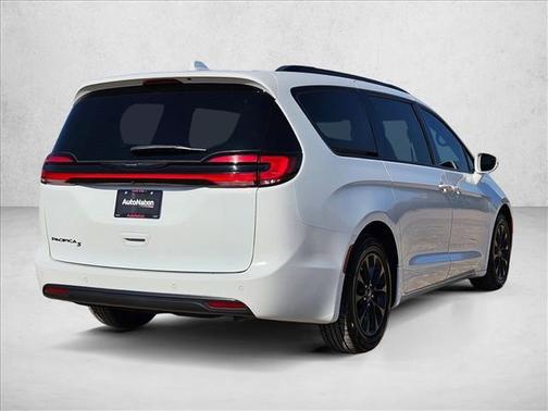 2021 Chrysler Pacifica Touring