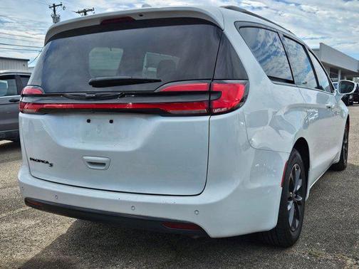 2021 Chrysler Pacifica Touring