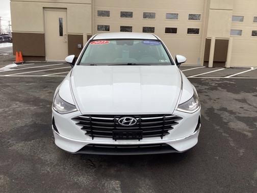 2023 Hyundai SONATA SE