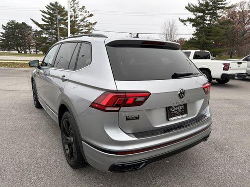 2023 Volkswagen Tiguan 2.0T SE R-Line Black 4MOTION